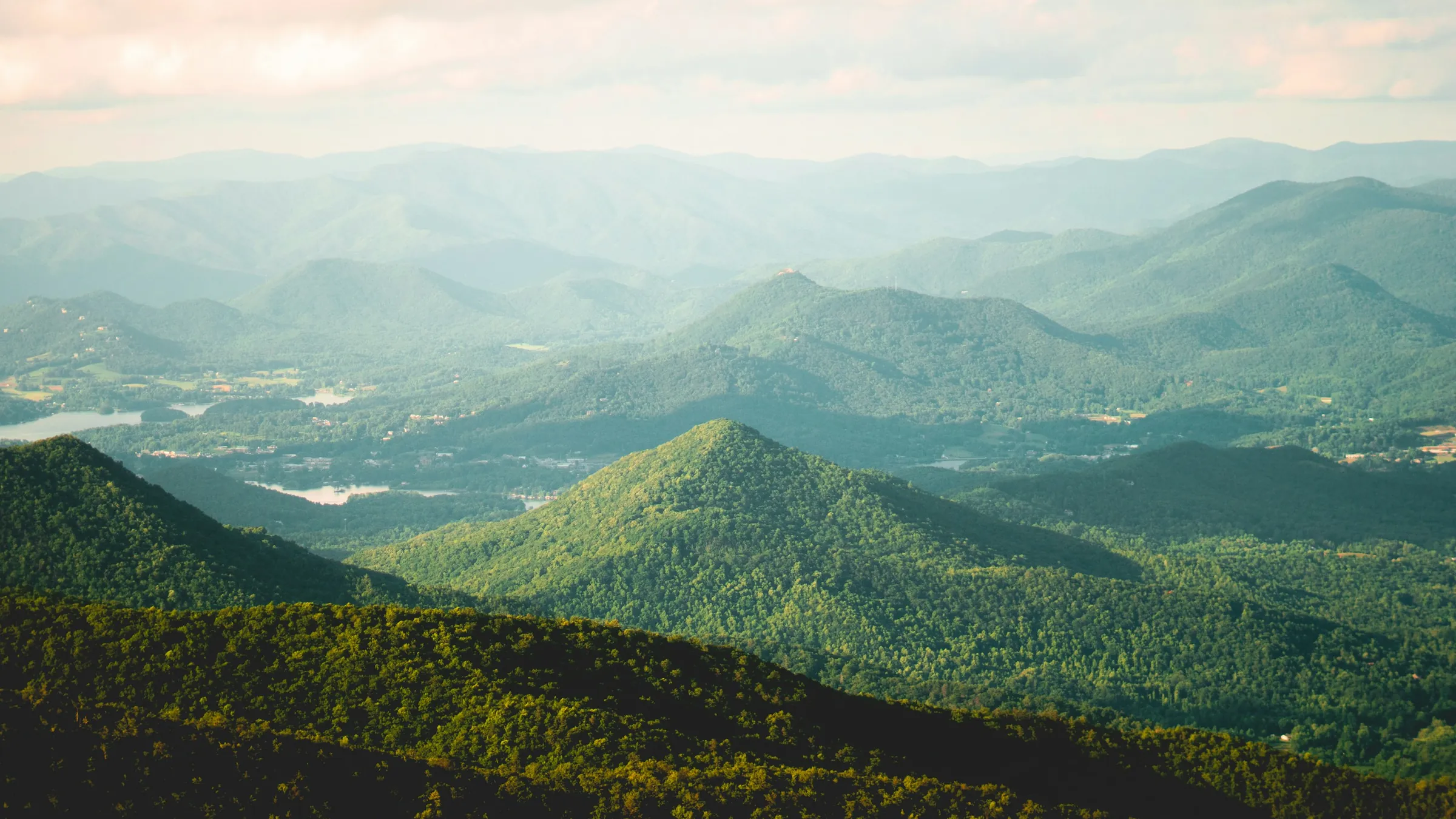 Blue Ridge mountain ridges stretching to the horizon from Brasstown Bald, North Georgia.